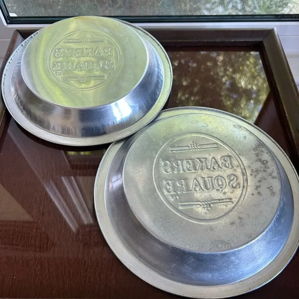 Vintage Baker’s Square Pie Pans – Set of 2 – 9” Aluminum